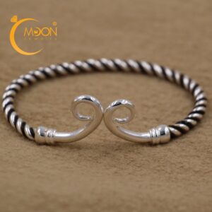 Lắc bạc lông đuôi voi