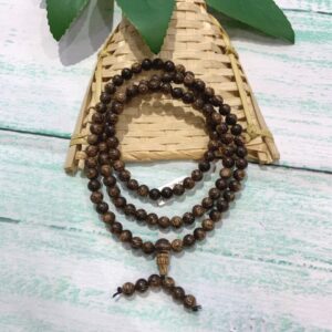 Vòng gỗ trầm hương 108 hạt