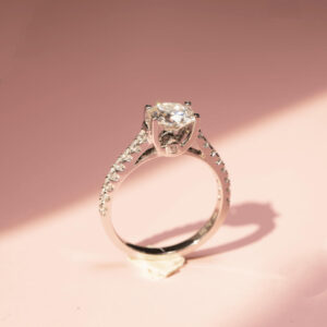 Nhẫn Vàng Trắng 14K Đính Đá Moissanite 7mm (RM018)