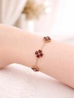 Lắc Tay Đính Đá Garnet thiên nhiên - Cỏ 4 Lá (LB0234)
